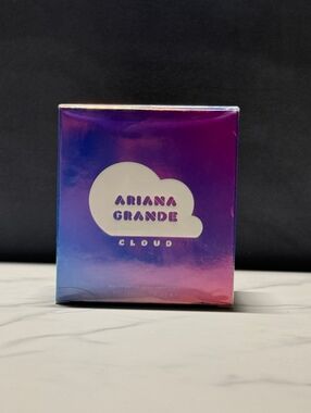Ariana Grande Cloud Eau de Parfum 1.0 oz / 30 ml